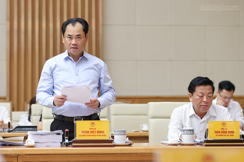 Thủ tướng: Thể chế h&oacute;a đầy đủ chủ trương của Đảng khi sửa đổi Luật Đất đai v&agrave; c&aacute;c luật c&oacute; li&ecirc;n quan- Ảnh 5.
