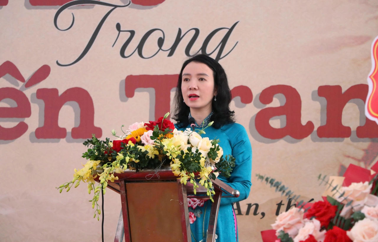 Gi&aacute;m đốc Sở Văn ho&aacute;, Thể thao v&agrave; Du lịch tỉnh Nghệ An ph&aacute;t biểu tại lễ khai mạc (Ảnh: Ho&agrave;ng Lam).