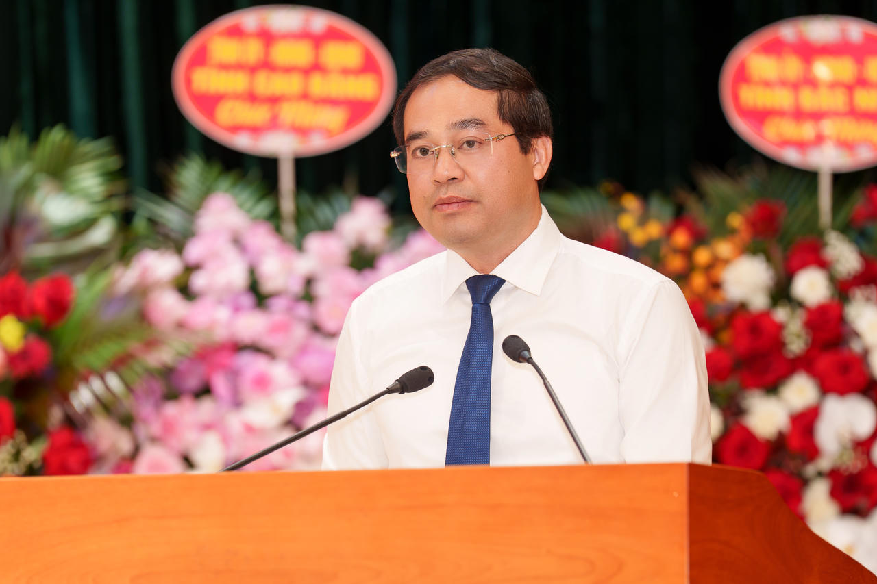 B&iacute; thư Tỉnh ủy Th&aacute;i Nguy&ecirc;n Trịnh Xu&acirc;n Trường ph&aacute;t biểu ch&agrave;o mừng.