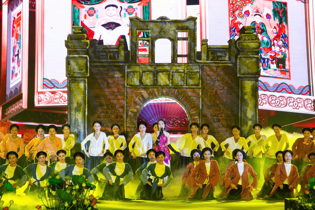 Khai mạc Festival Thăng Long - H&agrave; Nội lần thứ II: Định vị thương hiệu H&agrave; Nội l&agrave; điểm đến 'Văn hiến - Bản sắc - S&aacute;ng tạo - Hội nhập'