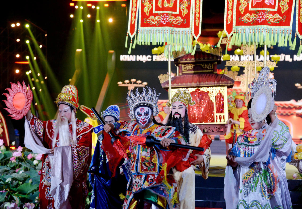 Khai mạc Festival Thăng Long - H&agrave; Nội lần thứ II: Định vị thương hiệu H&agrave; Nội l&agrave; điểm đến 'Văn hiến - Bản sắc - S&aacute;ng tạo - Hội nhập'