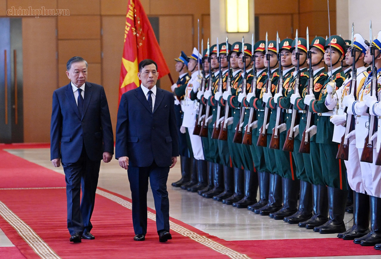 Tổng B&iacute; thư, Chủ tịch nước T&ocirc; L&acirc;m chủ tr&igrave; Lễ đ&oacute;n ch&iacute;nh thức Nh&agrave; vua Vương quốc Th&aacute;i Lan v&agrave; Ho&agrave;ng hậu- Ảnh 3.