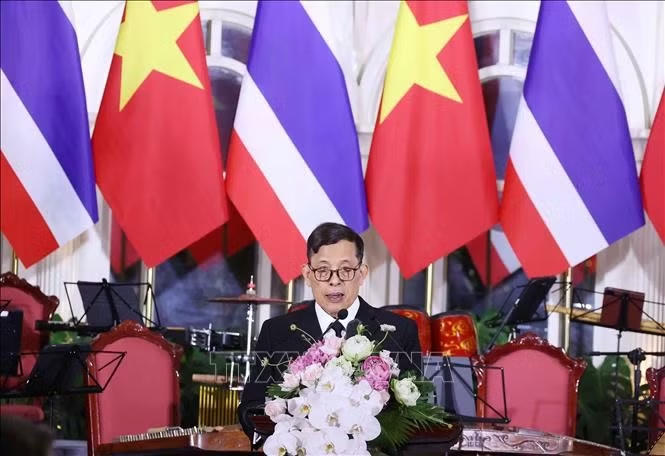 Nh&agrave; vua Th&aacute;i Lan Maha Vajiralongkorn Phra Vajiraklaochaoyuhua ph&aacute;t biểu. Ảnh: Văn Điệp/TTXVN