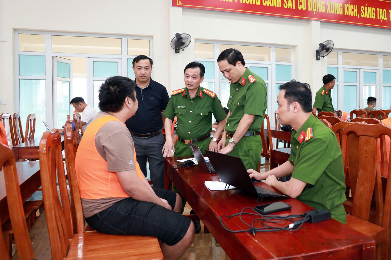 C&ocirc;ng an tỉnh L&agrave;o Cai đang tiếp tục mở rộng điều tra, l&agrave;m r&otilde;, củng cố chứng cứ để khởi tố, xử l&yacute; nghi&ecirc;m theo quy định của ph&aacute;p luật. (Ảnh: Hải Huệ)