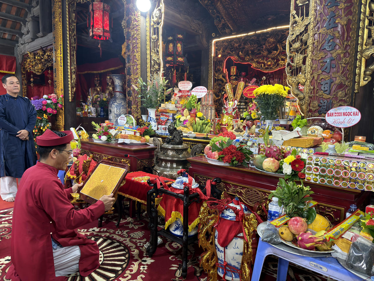 Lễ rước nước vẫn được bảo tồn gần như nguy&ecirc;n vẹn về nghi thức, trở th&agrave;nh một phần quan trọng trong Di sản văn h&oacute;a phi vật thể quốc gia Lễ hội chọi tr&acirc;u Đồ Sơn (Ảnh: Hải Anh)
