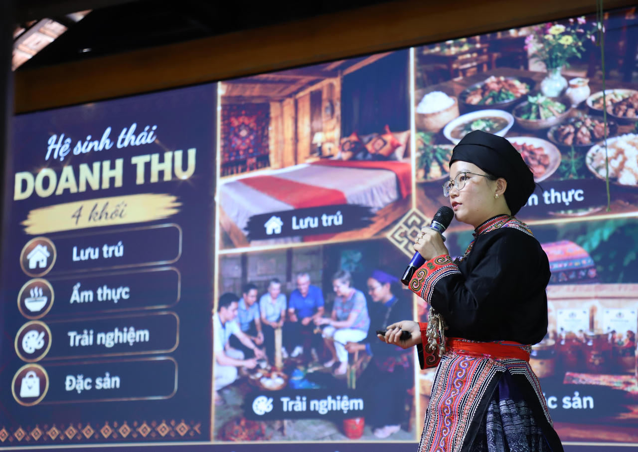 C&aacute;c th&iacute; sinh trong c&aacute;c phần thi gắn liền với bản sắc địa phương (Ảnh: Đ.Hải)