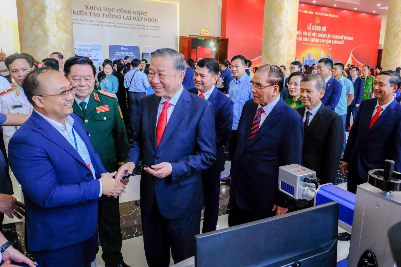 Tổng B&iacute; thư, Chủ tịch nước T&ocirc; L&acirc;m dự Lễ c&ocirc;ng bố Nghị quyết của Quốc hội về th&agrave;nh lập th&agrave;nh phố Bắc Ninh