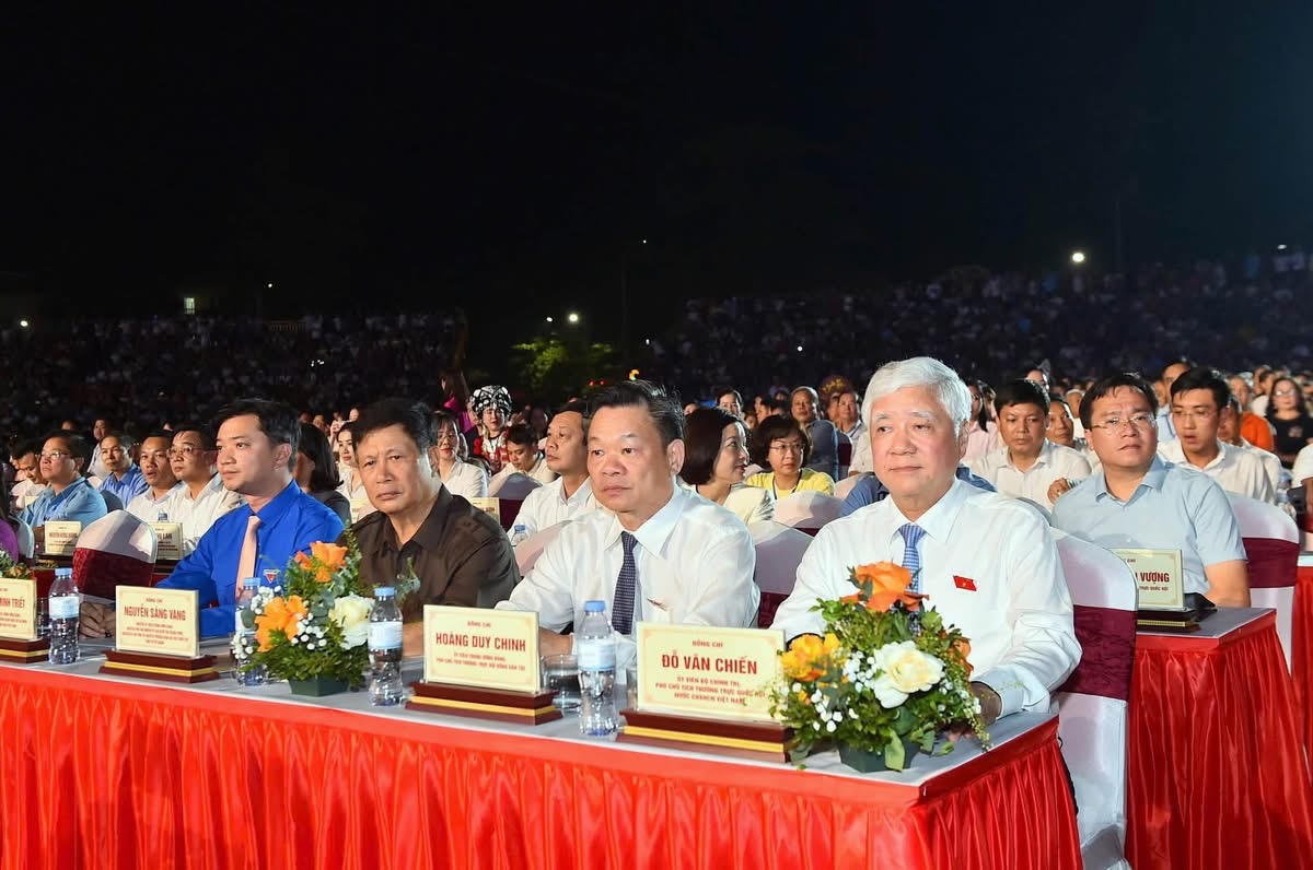 C&aacute;c đại biểu tham dự tại buổi lễ. (Ảnh: BTQ)