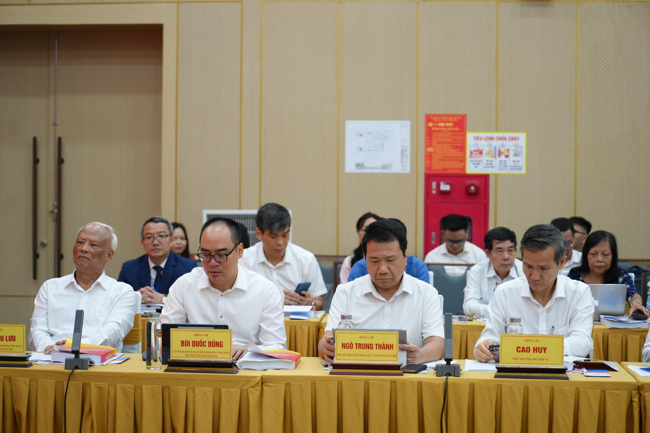 Khai mạc Hội thảo khoa học quốc gia về những giải pháp tạo đột phá nâng cao hiệu quả công tác tổ chức thi hành pháp luật