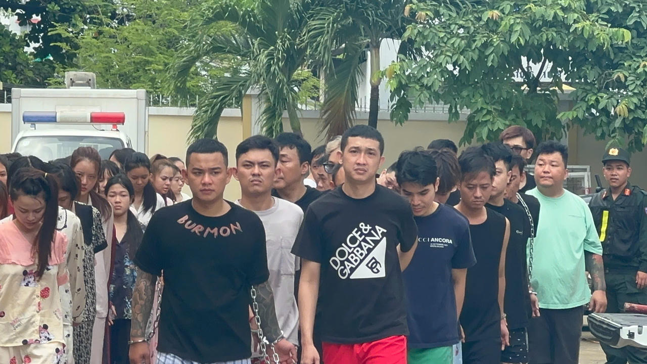 Di l&yacute; c&aacute;c đối tượng trong chuy&ecirc;n &aacute;n. Ảnh: C&ocirc;ng an cung cấp