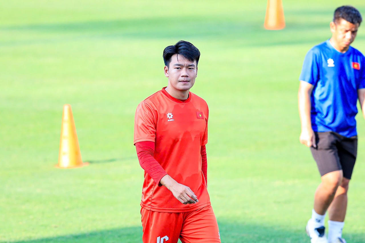 Kh&ocirc;ng kịp hồi phục chấn thương, trung vệ Th&agrave;nh Chung lỡ hẹn với FIFA ASEAN Cup 2026 (Ảnh VFF)