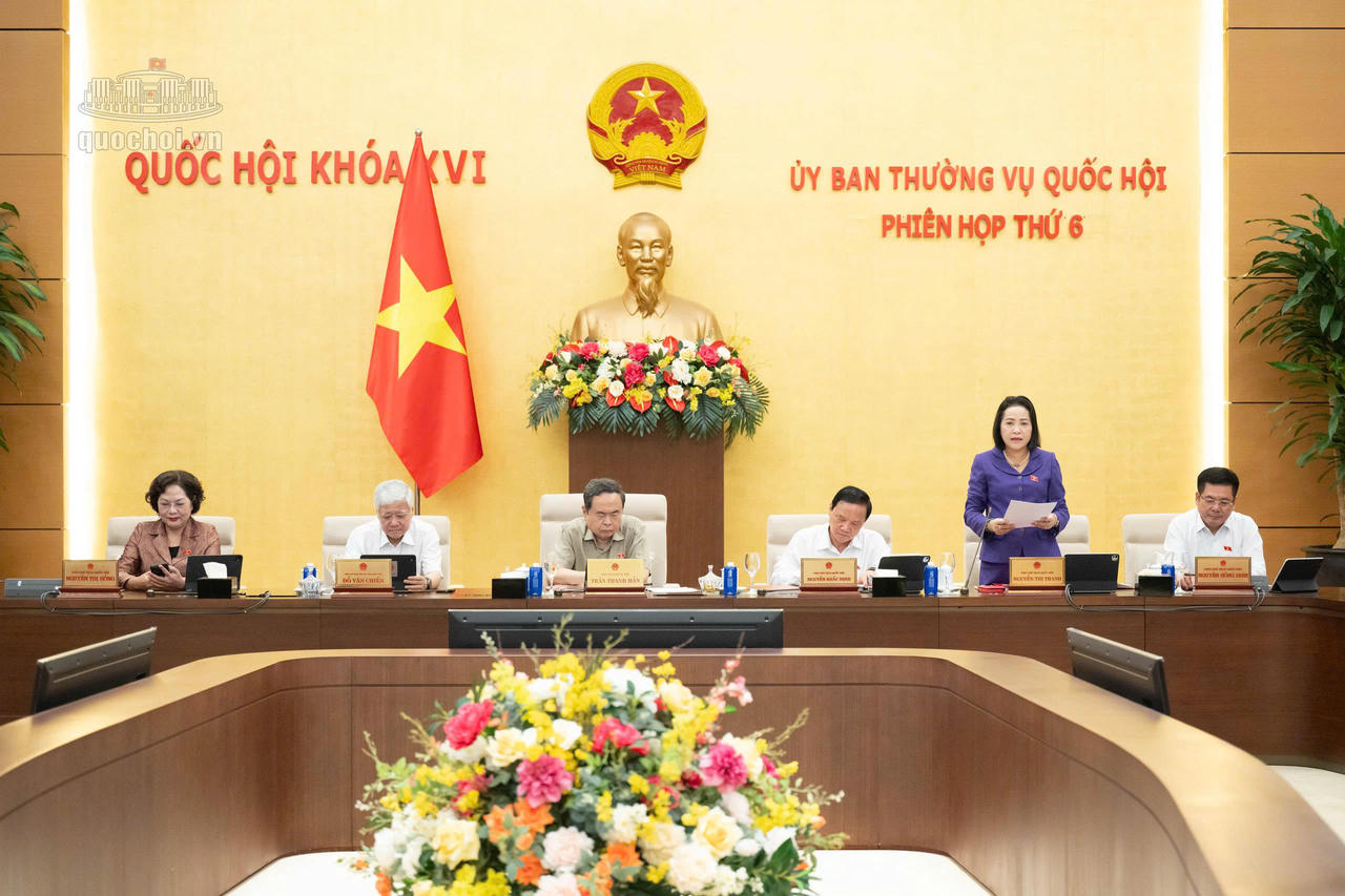 Quang cảnh phi&ecirc;n họp. Ảnh: Quochoi.vn