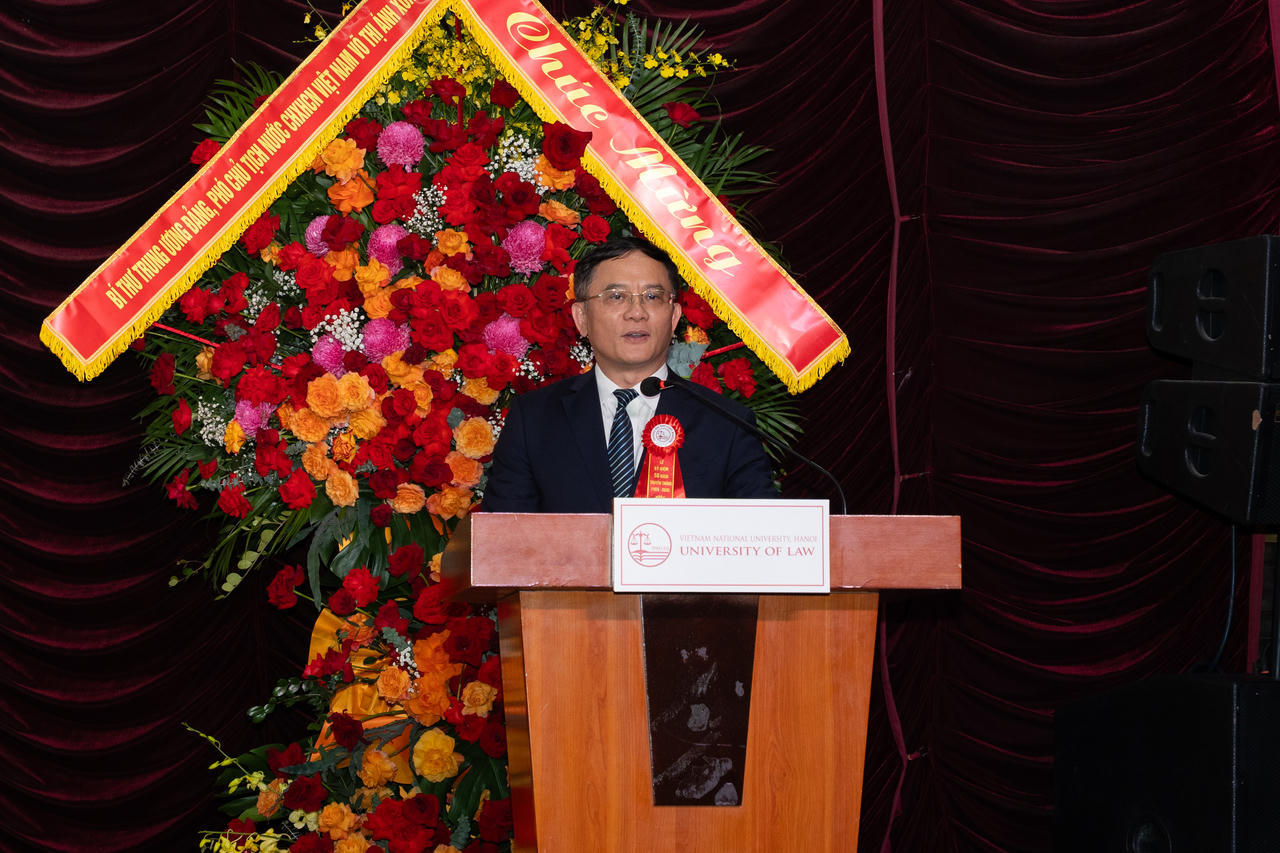 PGS.TS Nguyễn Tiến Vinh, Hiệu trưởng Nh&agrave; trường đọc Diễn văn kỷ niệm.