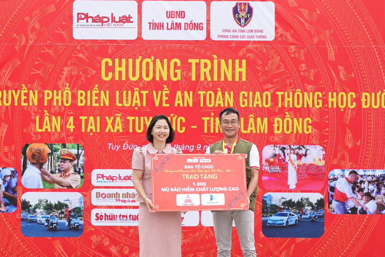 Nhìn lại hành trình Caravan Báo Pháp Luật Việt Nam lần thứ IV: Từ những cung đường đến ánh sáng nơi biên giới