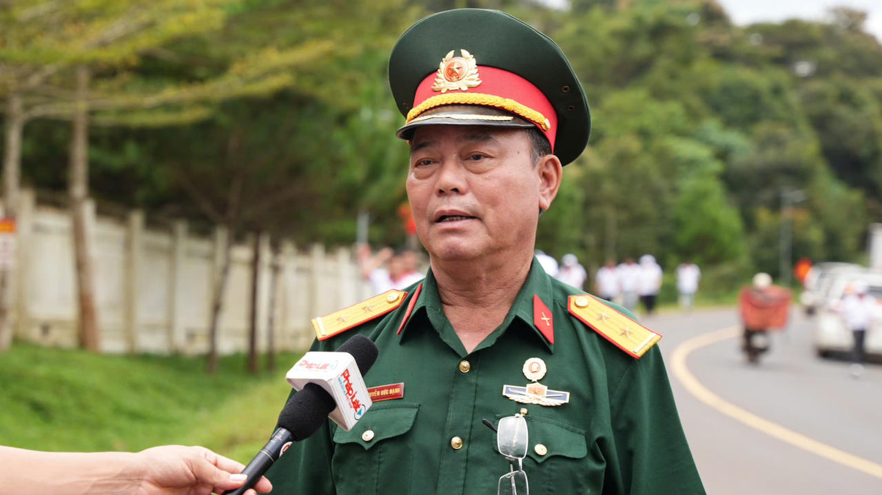 &Ocirc;ng Nguyễn Văn Hạnh, Gi&aacute;m đốc Trung t&acirc;m Gi&aacute;o dục nghề nghiệp L&aacute;i xe Tiến Đạt, Nh&agrave; t&agrave;i trợ Bạch kim chương tr&igrave;nh Caravan
