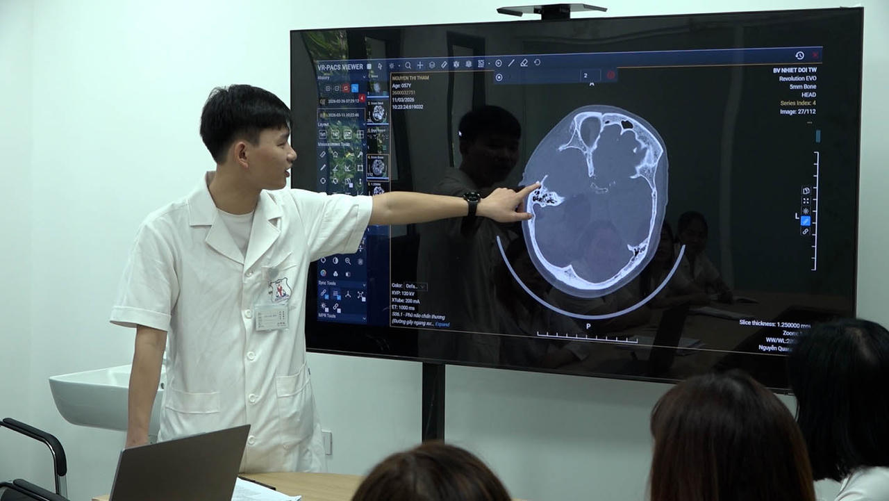 Hoạt động đ&agrave;o tạo tại Trung t&acirc;m Ph&aacute;p y H&agrave; Nội. (Ảnh: PV)