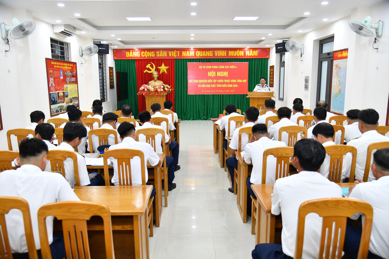 Quang cảnh hội nghị. Ảnh: Đức Th&aacute;i