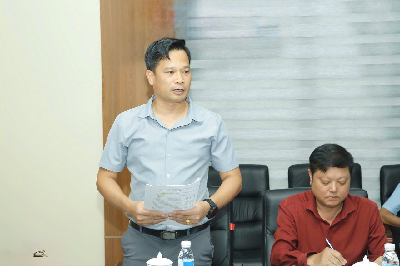 &Ocirc;ng Trần Văn C&ocirc;ng - Ph&oacute; Gi&aacute;m đốc Sở Văn h&oacute;a, Thể thao v&agrave; Du lịch tỉnh Lai Ch&acirc;u ph&aacute;t biểu tại hội nghị. (Ảnh: Hữu Trường)