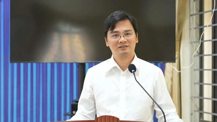 Gi&aacute;m đốc Sở Gi&aacute;o dục v&agrave; Đ&agrave;o tạo Tuy&ecirc;n Quang Vũ Đ&igrave;nh Hưng.