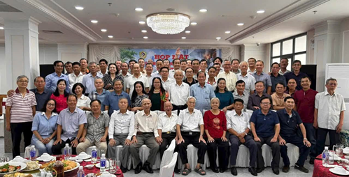 Tại chương tr&igrave;nh Nhịp Sống B&igrave;nh Y&ecirc;n, thế hệ trẻ sẽ được gặp gỡ c&aacute;c thế hệ l&atilde;nh đạo, chiến sĩ qua nhiều thế hệ của ng&agrave;nh PCCC v&agrave; CNCH.