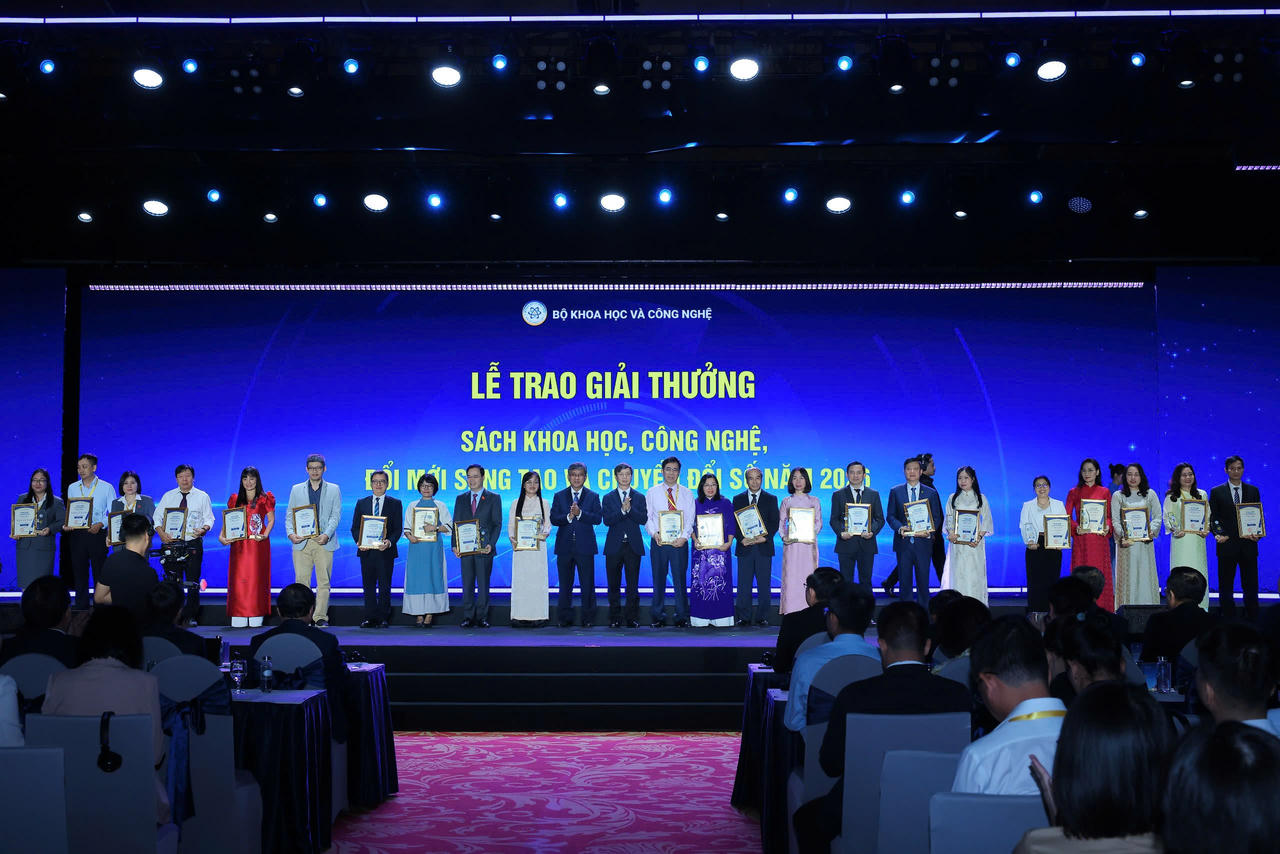 Giải thưởng cho thấy tri thức ch&iacute;nh l&agrave; động lực trọng yếu để th&uacute;c đẩy s&aacute;ng tạo. (Nguồn: MST)