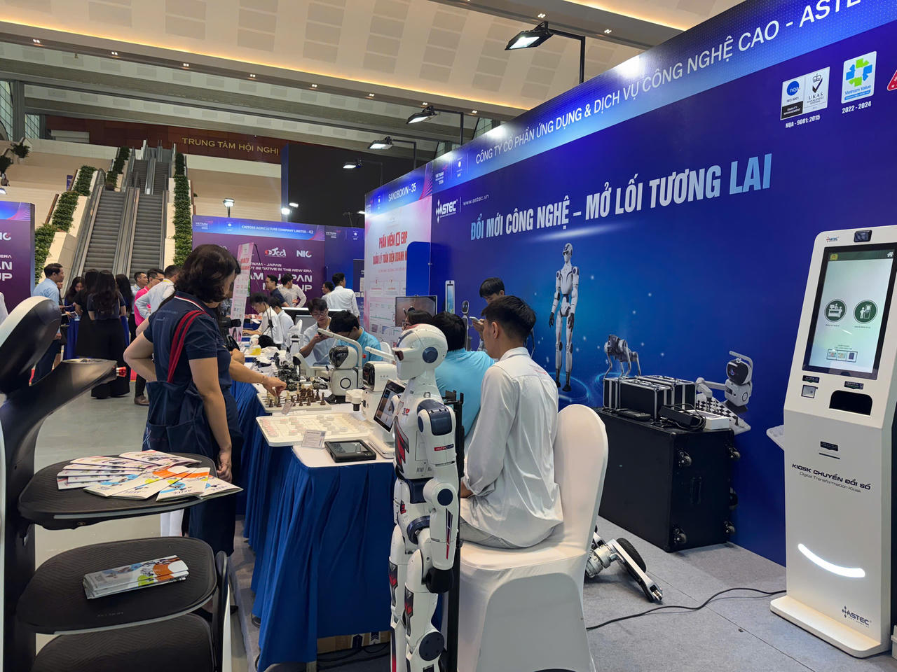 Người d&acirc;n, doanh nghiệp, nh&agrave; khoa học, cơ quan quản l&yacute; đều c&oacute; thể trở th&agrave;nh chủ thể của qu&aacute; tr&igrave;nh s&aacute;ng tạo. (Ảnh: Đỗ Trang)