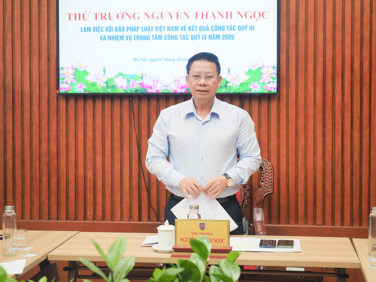 Thứ trưởng Nguyễn Thanh Ngọc kết luận buổi l&agrave;m việc.