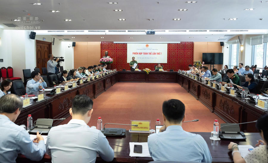 To&agrave;n cảnh phi&ecirc;n họp. Ảnh: quochoi.vn