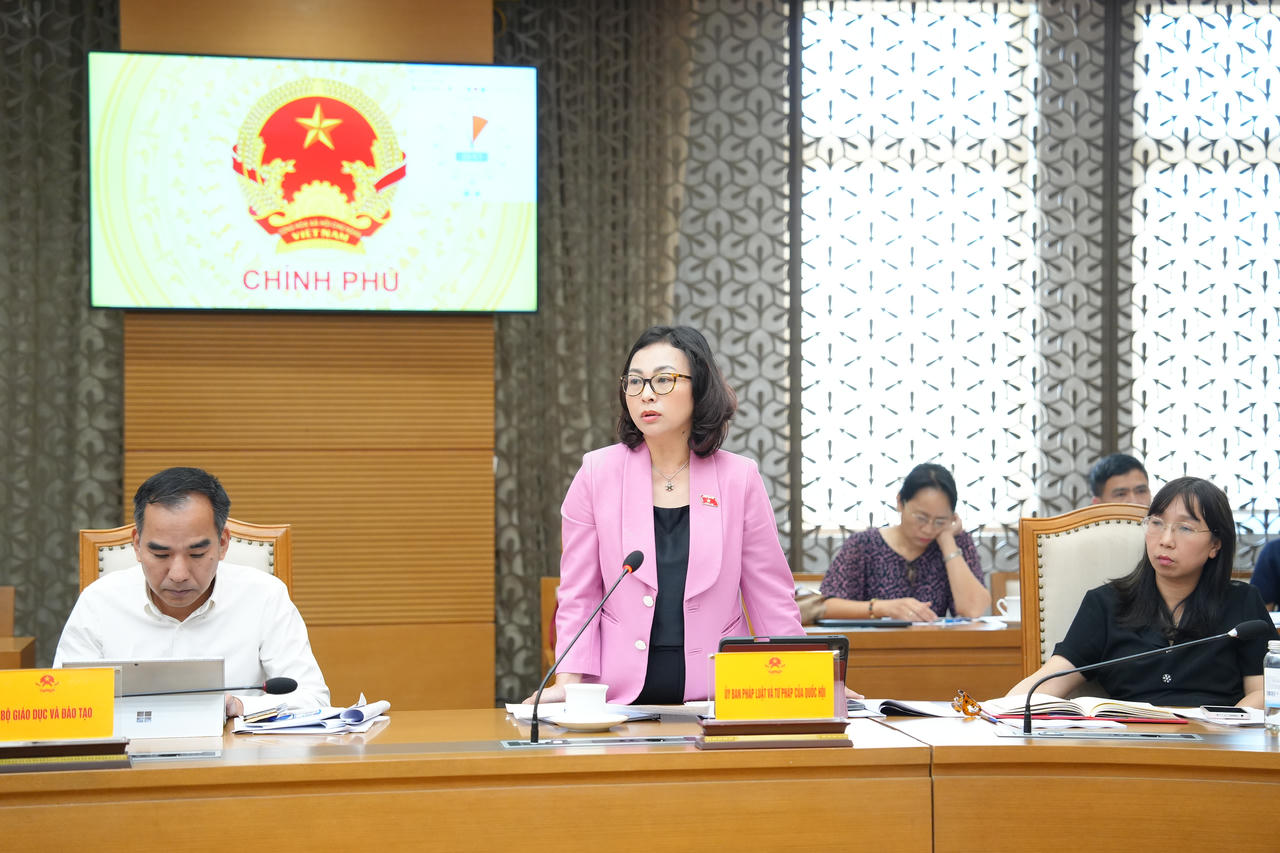 Ưu tiên rà soát, xử lý các quy định pháp luật đang cản trở hoạt động đầu tư, kinh doanh