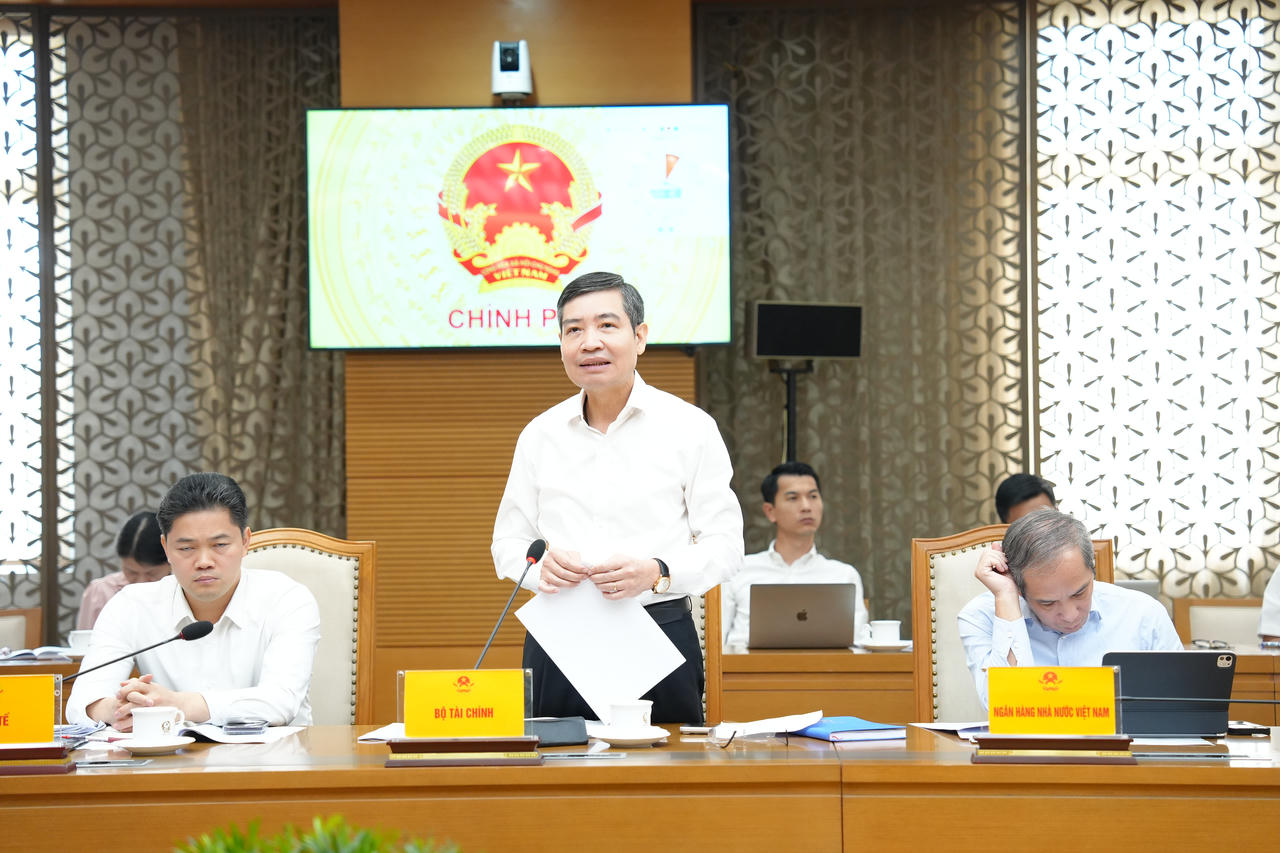 Ưu tiên rà soát, xử lý các quy định pháp luật đang cản trở hoạt động đầu tư, kinh doanh