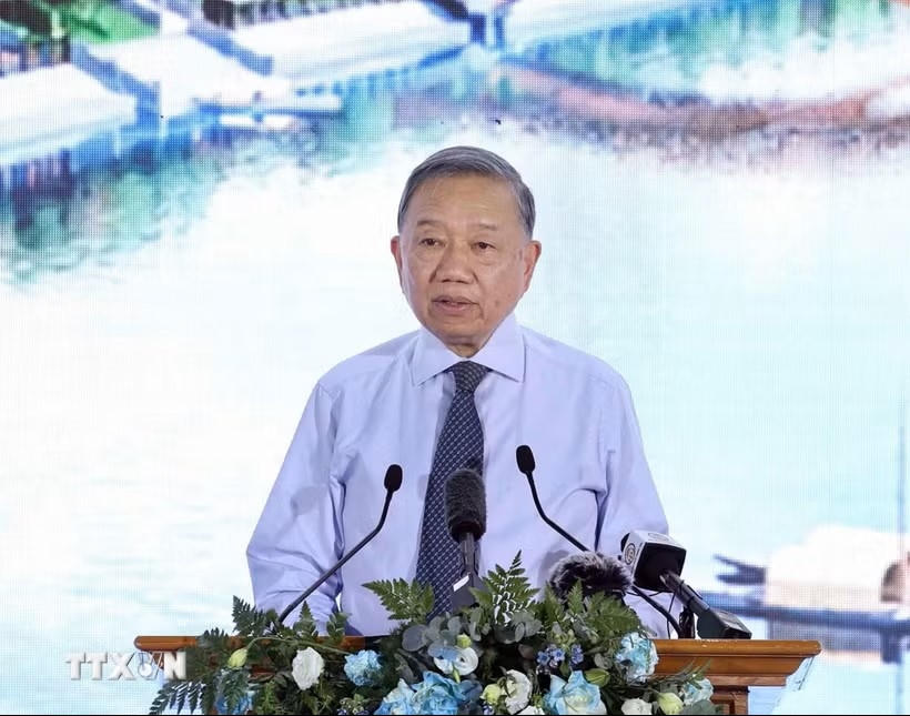 Tổng B&iacute; thư, Chủ tịch nước T&ocirc; L&acirc;m ph&aacute;t biểu chỉ đạo. (Ảnh TTXVN)