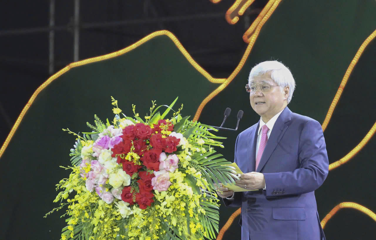 &Ocirc;ng Đỗ Văn Chiến, Ủy vi&ecirc;n Bộ Ch&iacute;nh trị, Ph&oacute; Chủ tịch Thường trực Quốc hội ph&aacute;t biểu tại lễ khai mạc (Ảnh: CTV).