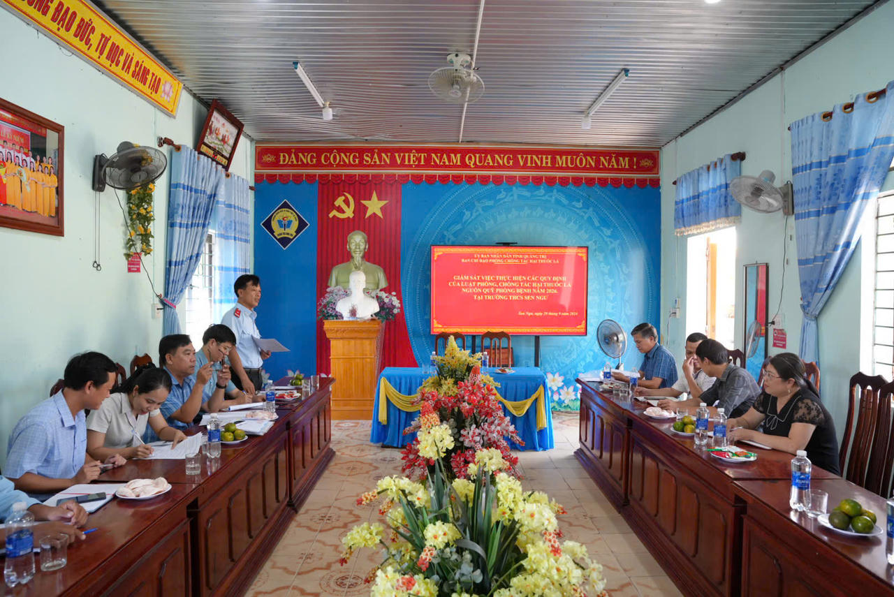 Tăng cường kiểm tra, gi&aacute;m s&aacute;t l&agrave; một trong những giải ph&aacute;p g&oacute;p phần x&acirc;y dựng m&ocirc;i trường kh&ocirc;ng kh&oacute;i thuốc tr&ecirc;n địa b&agrave;n Quảng Trị. (Ảnh: M.P)