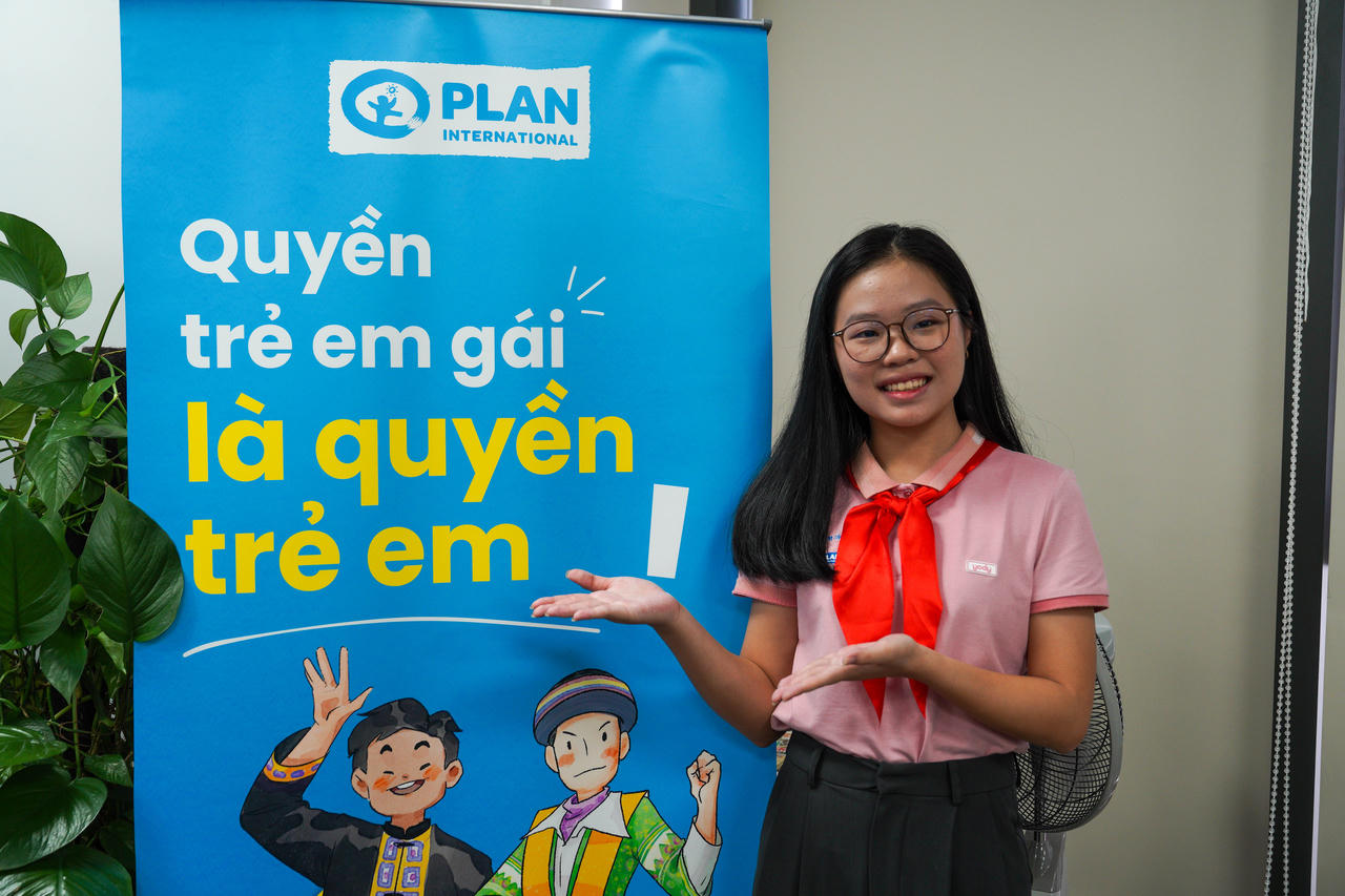 Em Ti&ecirc;n (Quảng Trị) được trao quyền đ&oacute;ng vai Gi&aacute;m đốc Quốc gia tổ chức Plan International Việt Nam trong chuỗi sự kiện Trao quyền cho trẻ em g&aacute;i (Girls Takeover) 2024