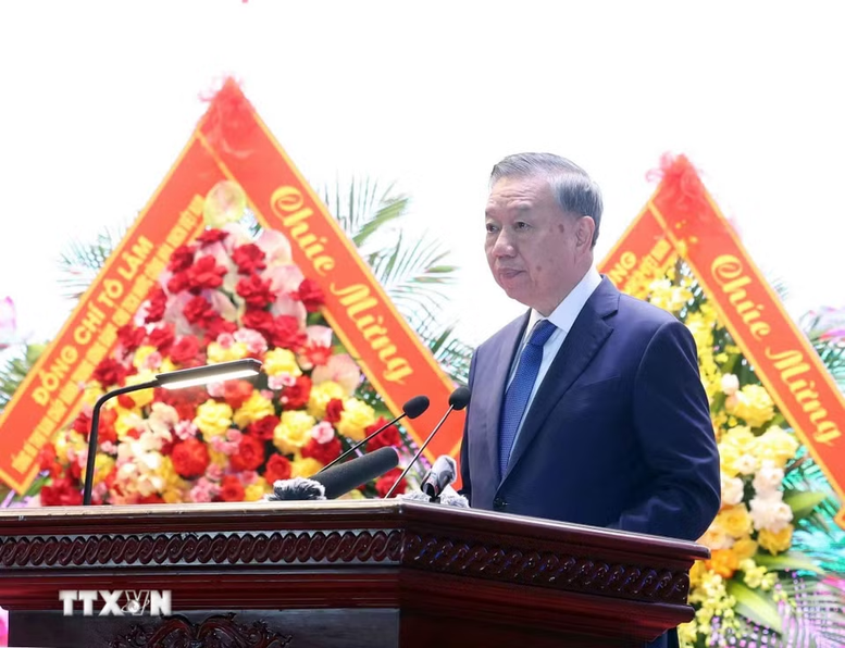 Tổng B&iacute; thư, Chủ tịch nước T&ocirc; L&acirc;m dự Lễ kỷ niệm 80 năm Ng&agrave;y truyền thống Lực lượng vũ trang Qu&acirc;n khu 2- Ảnh 2.