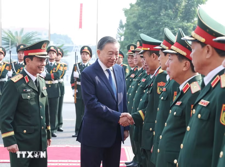 Tổng B&iacute; thư, Chủ tịch nước T&ocirc; L&acirc;m dự Lễ kỷ niệm 80 năm Ng&agrave;y truyền thống Lực lượng vũ trang Qu&acirc;n khu 2- Ảnh 1.