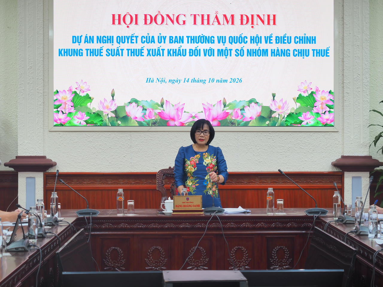 Thứ trưởng Đặng Ho&agrave;ng Oanh kết luận cuộc họp.