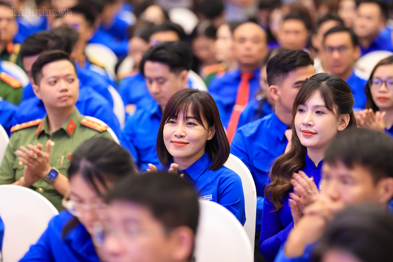 Thủ tướng L&ecirc; Minh Hưng: Cả hệ thống ch&iacute;nh trị đặt trọn niềm tin v&agrave; tạo mọi điều kiện thuận lợi nhất cho thanh ni&ecirc;n- Ảnh 8.