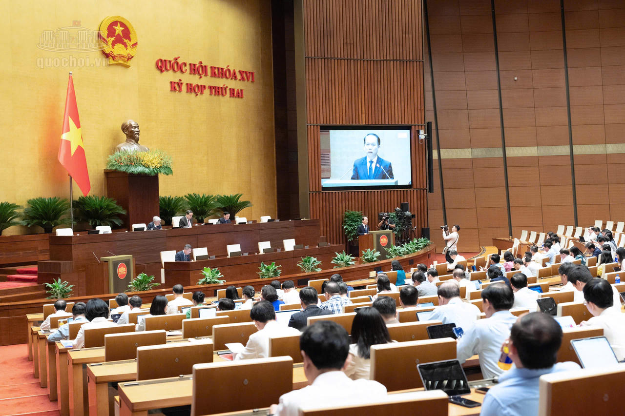 Quang cảnh phi&ecirc;n họp. Ảnh: Quochoi.vn