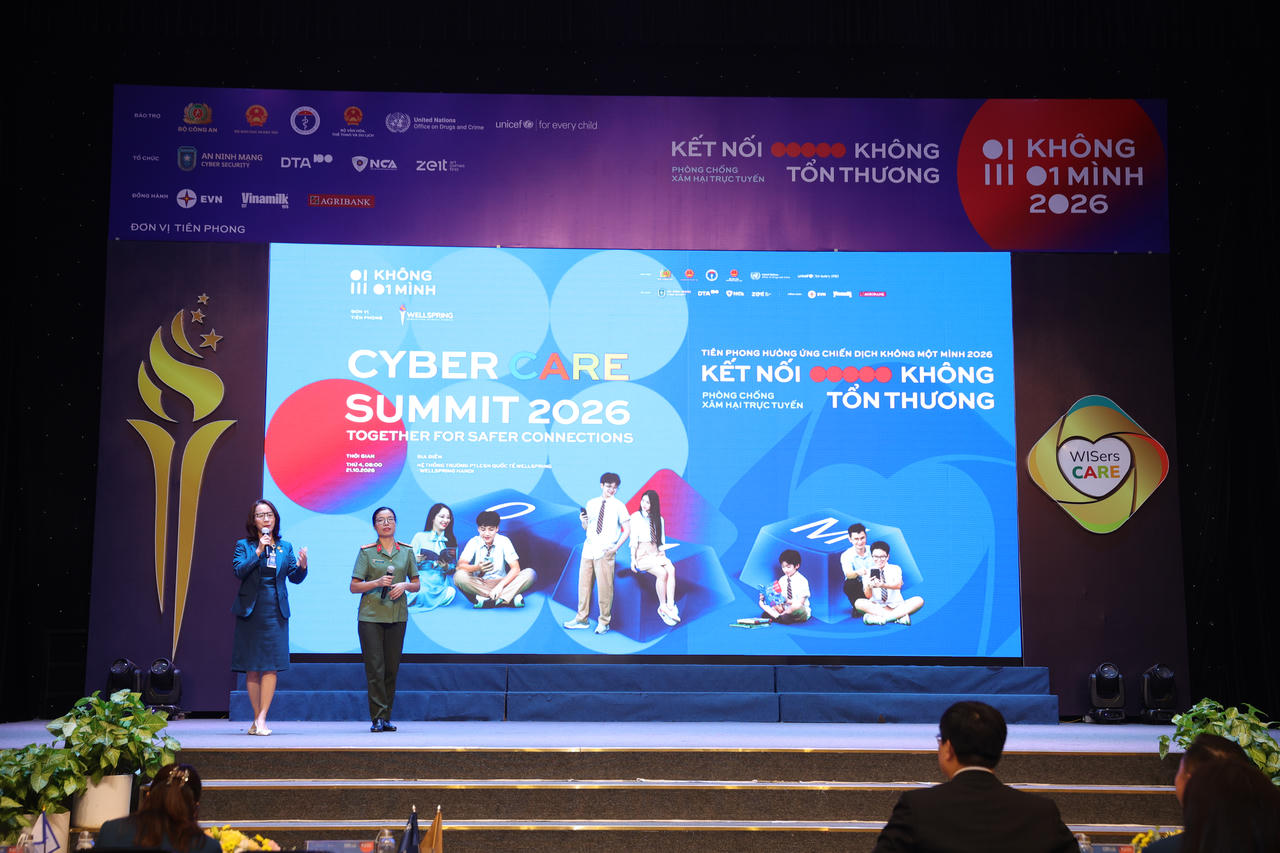 TS. B&ugrave;i Thị Li&ecirc;n, Chuy&ecirc;n gia T&acirc;m l&yacute; học Tội phạm, Học viện An ninh Nh&acirc;n d&acirc;n&nbsp;v&agrave; c&ocirc;  gi&aacute;o Nguyễn Ngọc Thi&ecirc;n Trinh, Ph&oacute; Gi&aacute;m đốc Trung t&acirc;m Đ&agrave;o tạo t&agrave;i năng Trường Phổ th&ocirc;ng Li&ecirc;n cấp Song ngữ Quốc tế Wellspring Hanoi&nbsp;- chủ tr&igrave; tập huấn ToT.