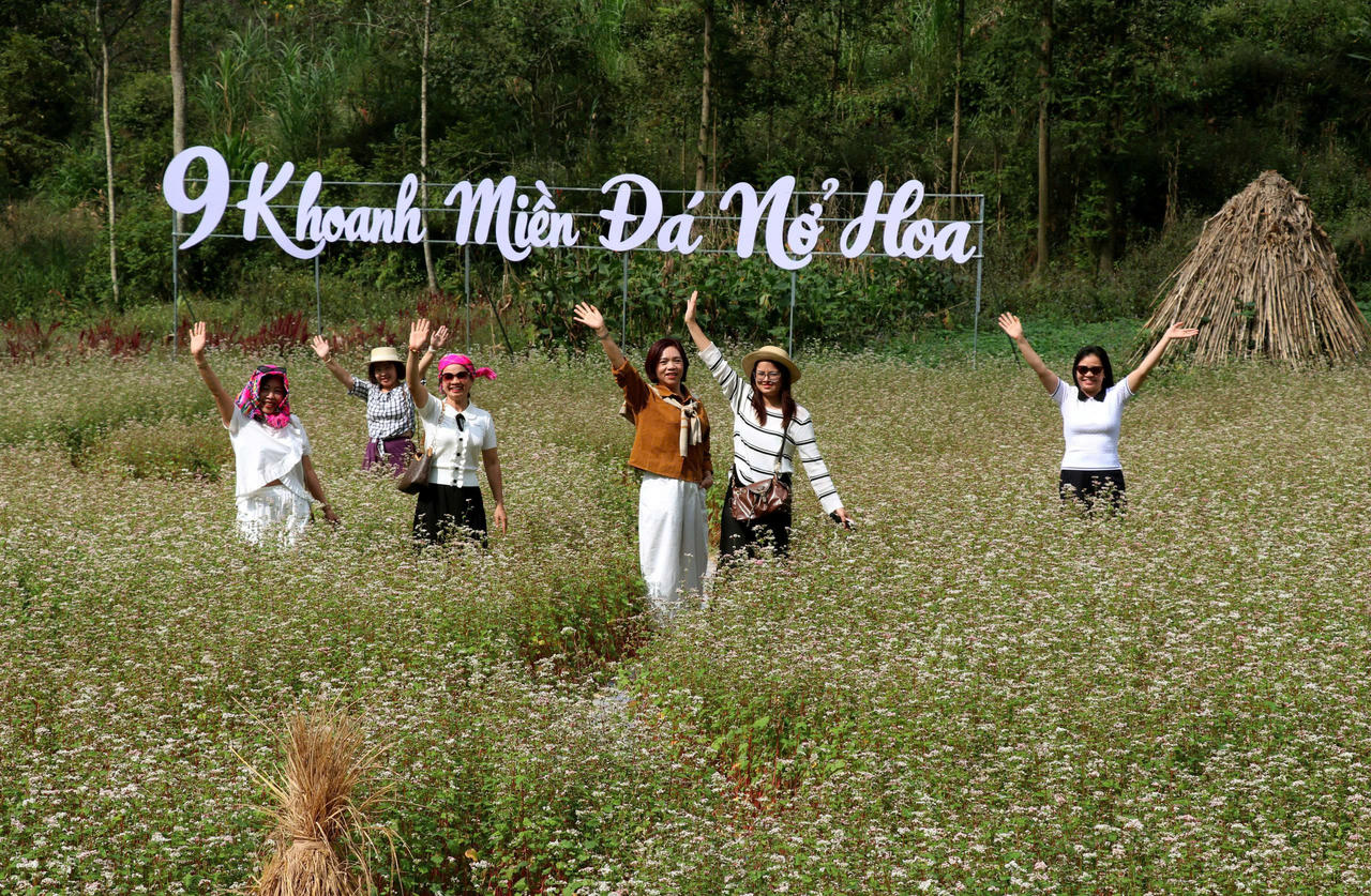 'Lễ hội Tam gi&aacute;c mạch'  diễn ra s&ocirc;i nổi tr&ecirc;n khắp Cao nguy&ecirc;n đ&aacute; từ th&aacute;ng 10 đến hết th&aacute;ng 12. (Ảnh: BTC).
