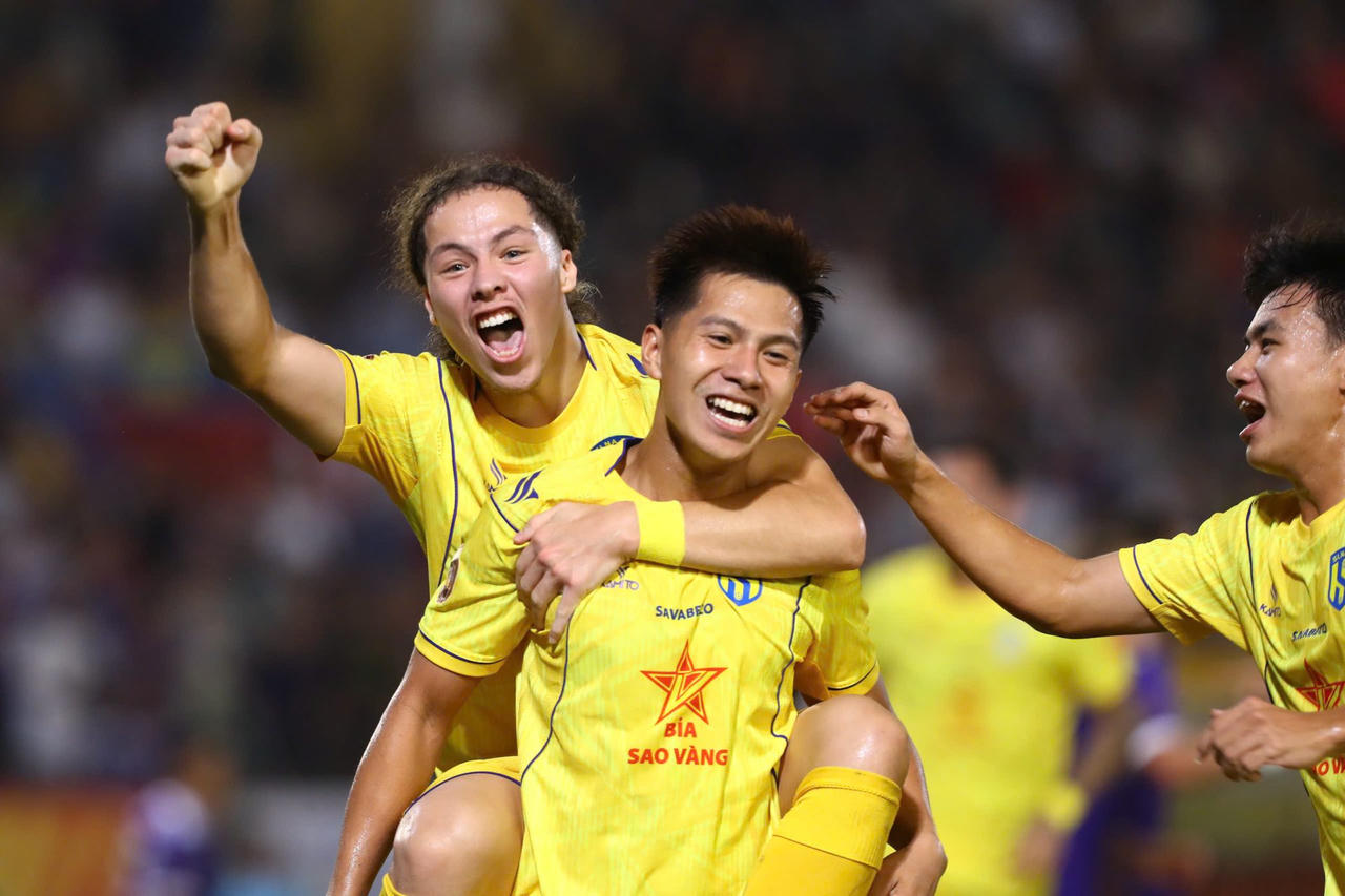 Đội b&oacute;ng xứ Nghệ đang thăng tiến vượt bậc tr&ecirc;n bảng xếp hạng V.League 2026/27 (Ảnh VPF)