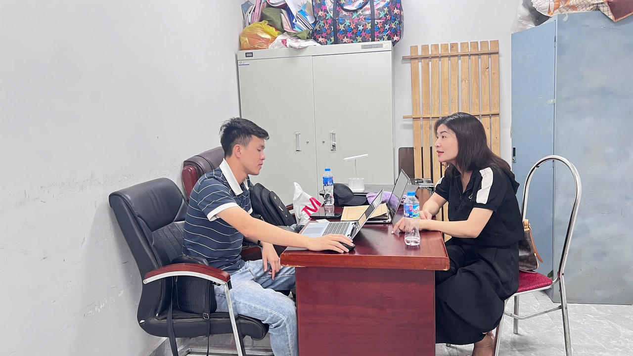 Triệt phá đường dây lừa đảo 'núp bóng' AI Livestream