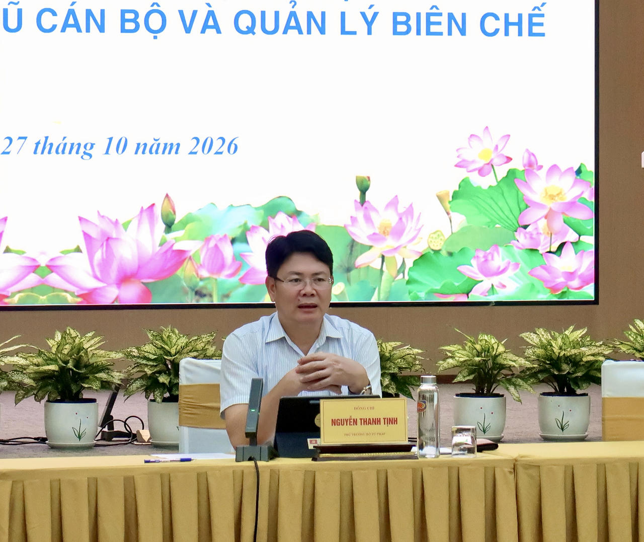 Thứ trưởng Bộ Tư ph&aacute;p Nguyễn Thanh Tịnh ph&aacute;t biểu kết luận.