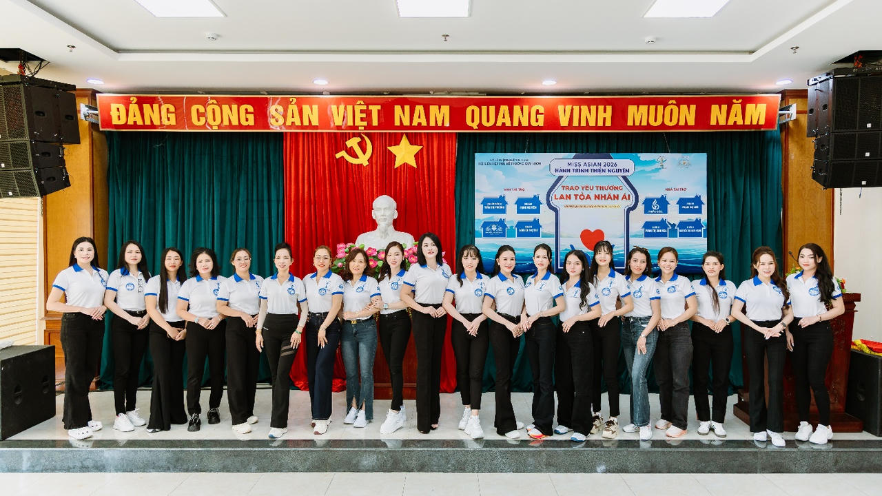 Top 20 th&iacute; sinh Miss Asian 2026 tại chương tr&igrave;nh thiện nguyện &ldquo;Trao y&ecirc;u thương &ndash; Lan tỏa nh&acirc;n &aacute;i&rdquo; do Ban tổ chức phối hợp với Hội Li&ecirc;n hiệp Phụ nữ phường Quy Nhơn thực hiện.