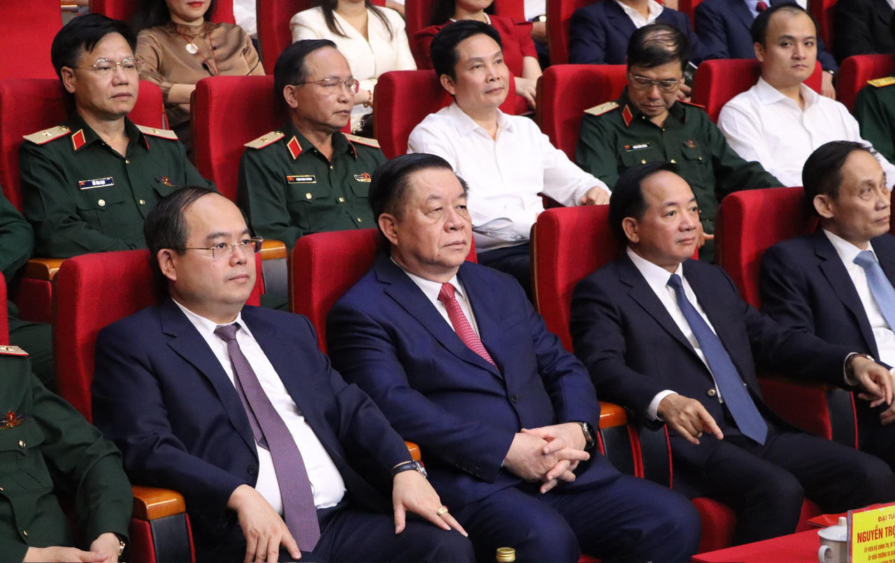 Trao giải Cuộc thi ảnh nghệ thuật “Tự hào một dải biên cương” tại Quảng Ninh