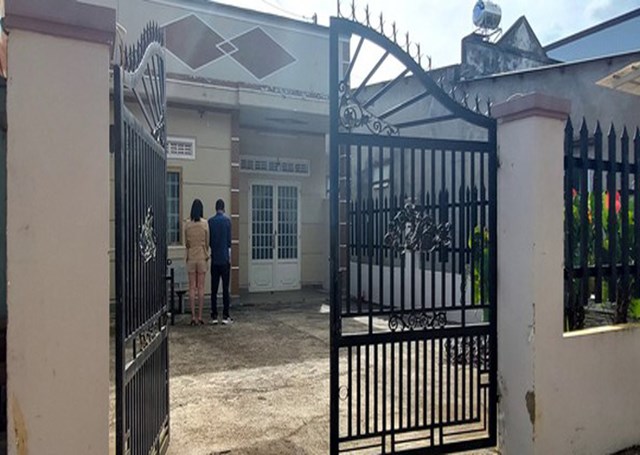 Việc tách phụ huynh và trẻ trong quá trình can thiệp, hỗ trợ là phi khoa học, không có căn cứ.