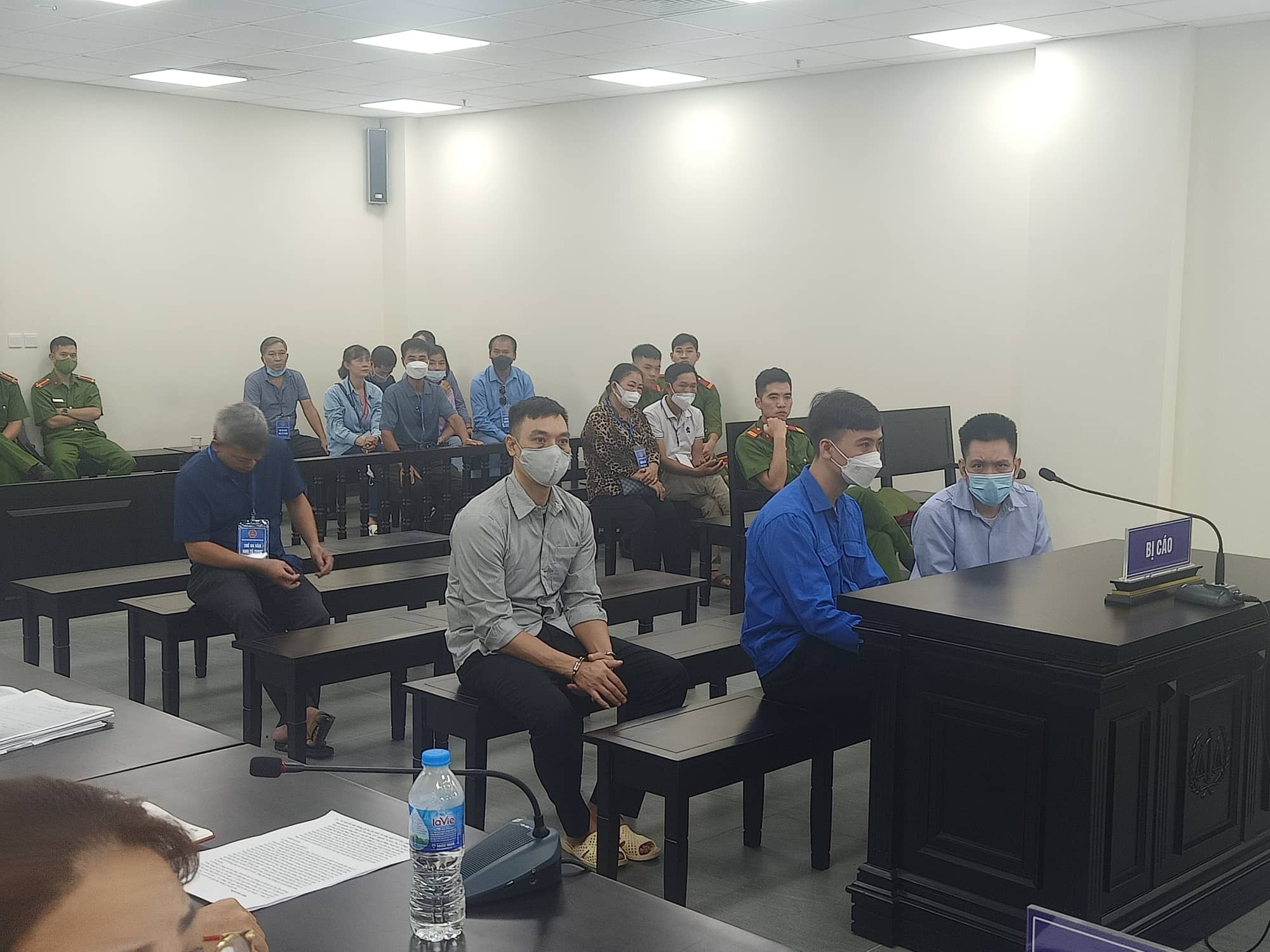 Bị chiếm đoạt 4,1 tỷ đồng khi nhờ người “chạy án” cho con gái