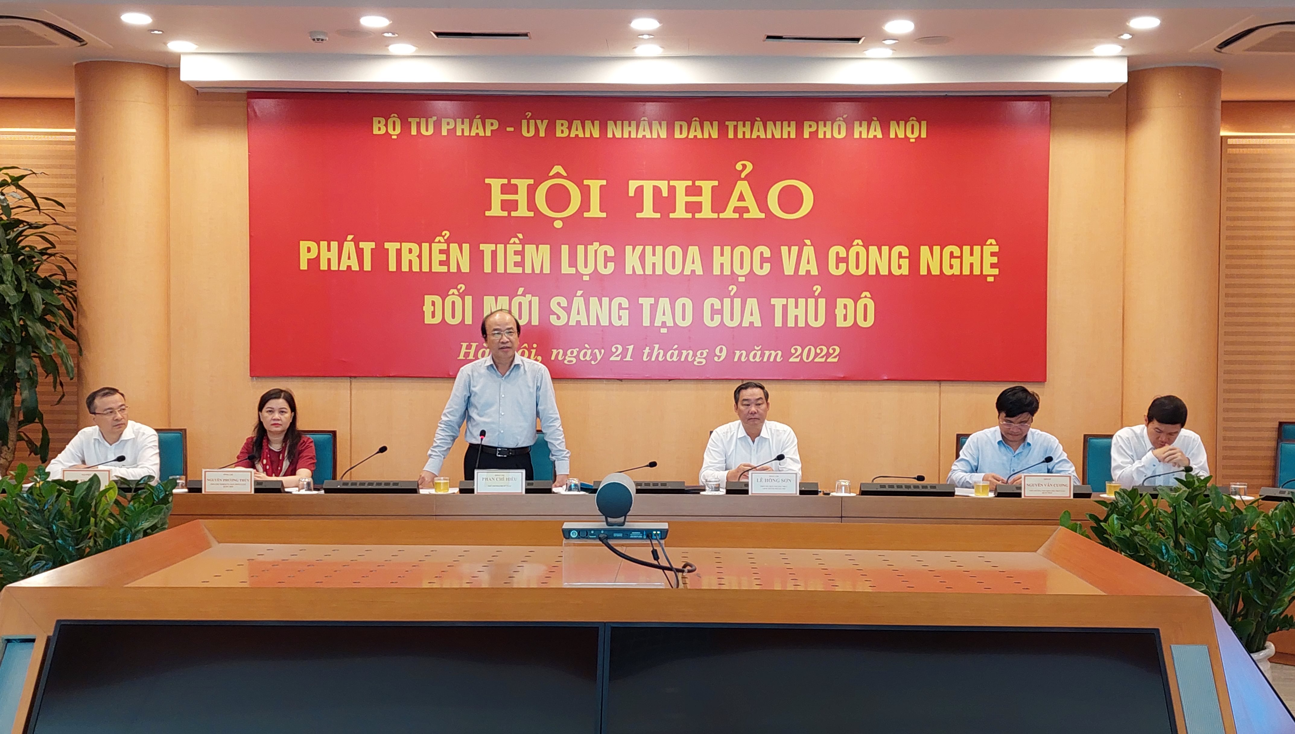 Phát triển khoa học công nghệ của thủ đô: Cần xây dựng cơ chế, chính sách đặc thù, vượt trội