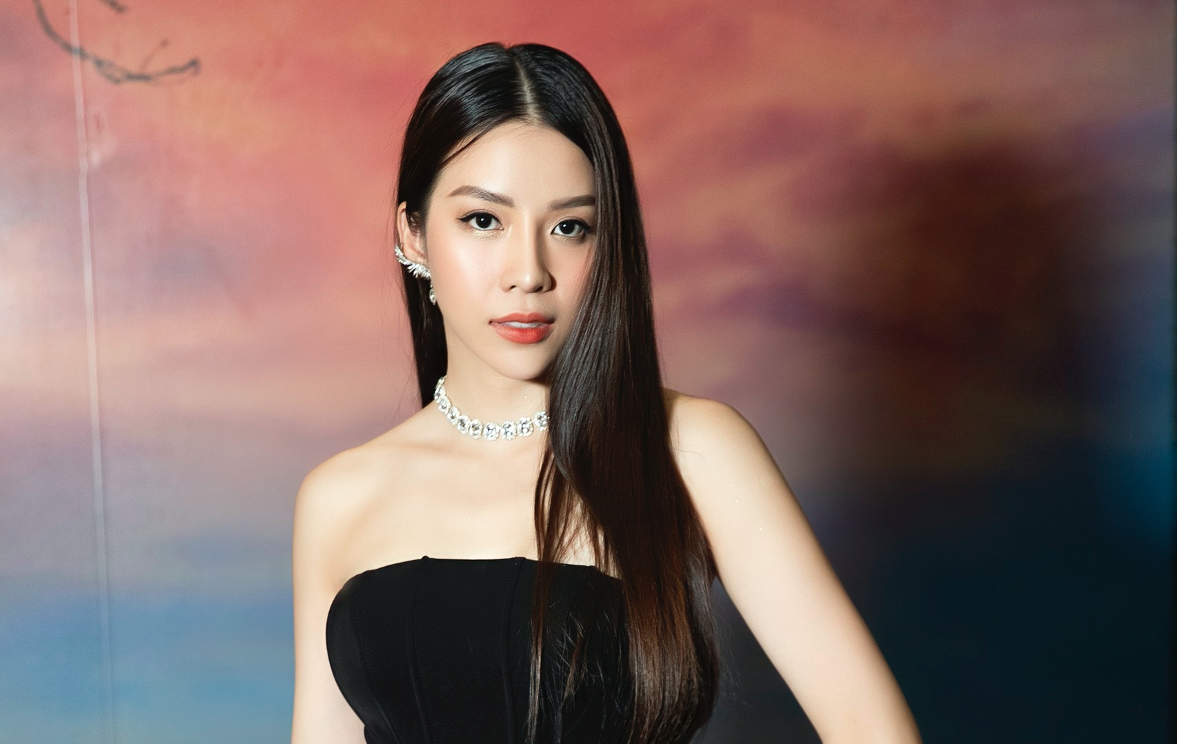 Ngô Phương Anh sinh năm 1991, là một trong những diễn viên trưởng thành từ sân khấu kịch và truyền hình